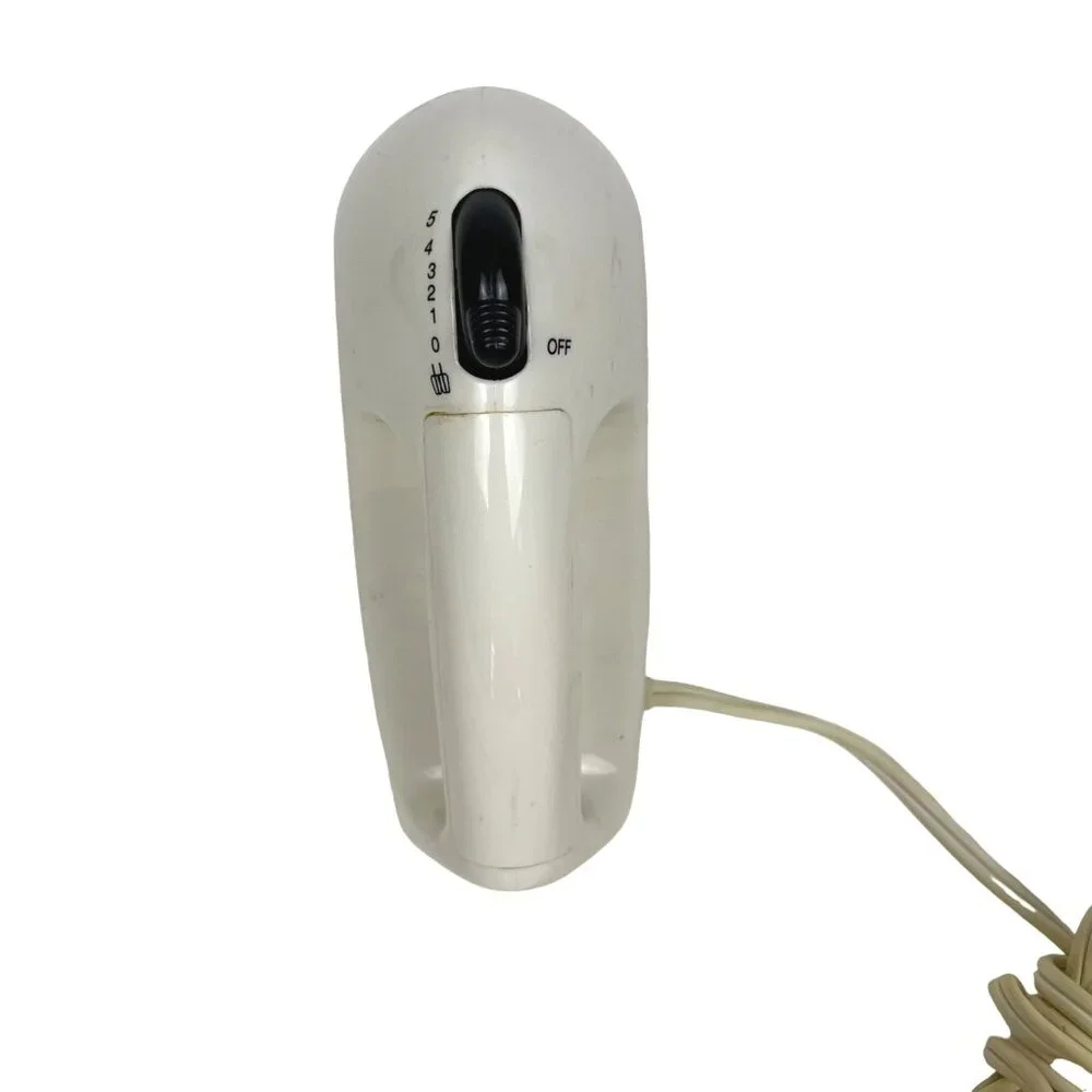 Vintage Proctor Silex 5-Speed Hand Mixer 62515R White